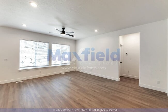 Building Photo - 5BD/3BTH/2GAR - Great space - Lehi Living