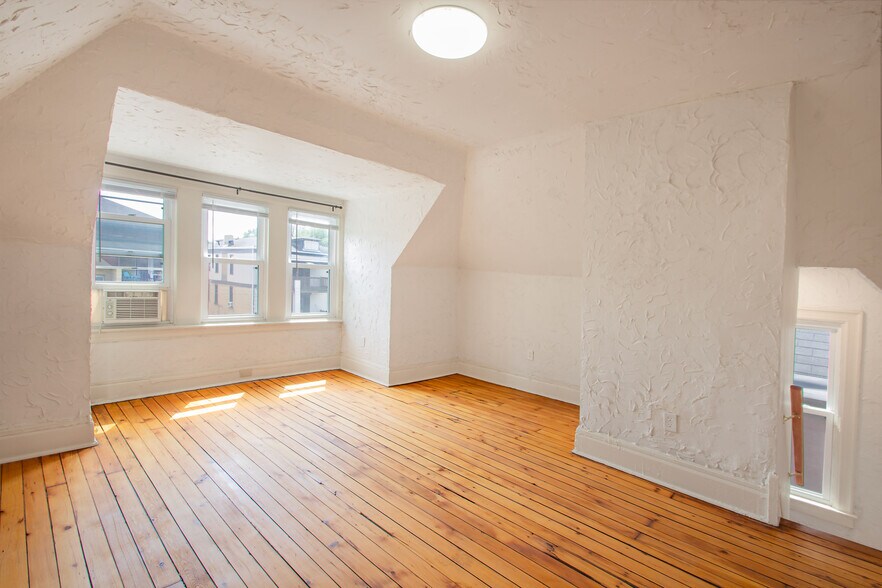 Building Photo - 315 South Ave