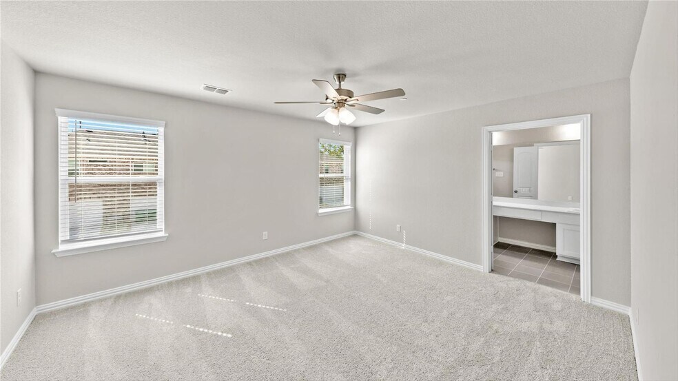 Building Photo - 3716 Paradise Way