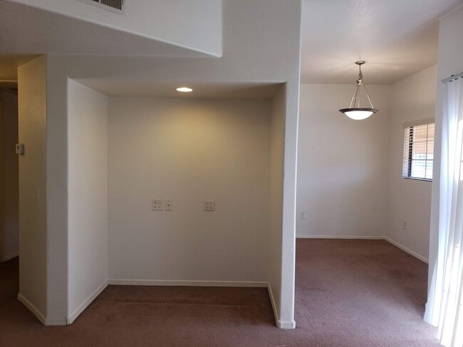 Building Photo - AVAILABLE NOW!!! GATED COMMUNITY - THE RAVEN - WITH GREAT AMENITIES