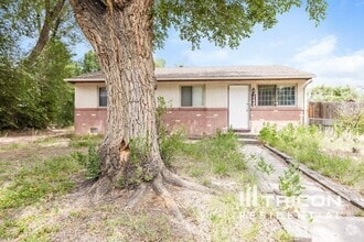 Building Photo - 2125 Frontier Dr