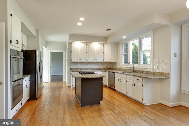 Building Photo - 1316 Pleasant Meadow Rd