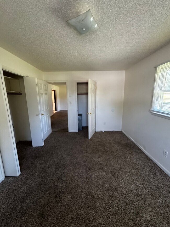 Building Photo - Single Family House in Cleveland County, NC (Shelby, NC)
