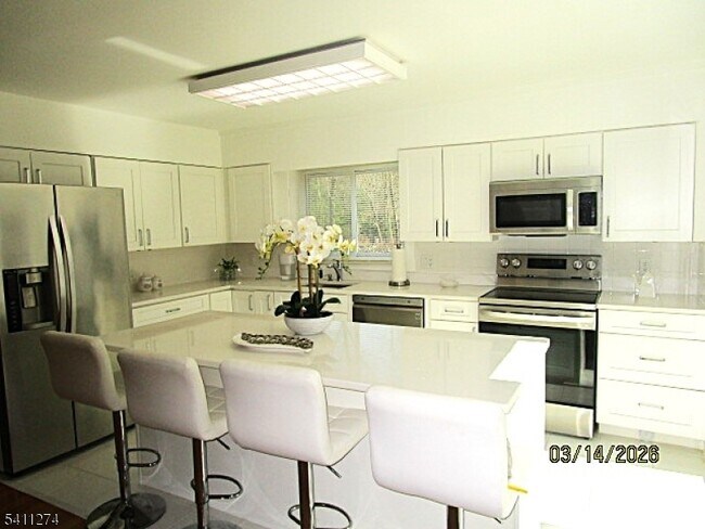 Building Photo - 306 Wagon Wheel Rd