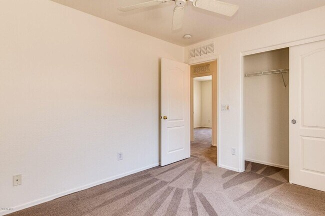 Building Photo - Beautiful 4 bed, 2.5 bath in Maricopa!