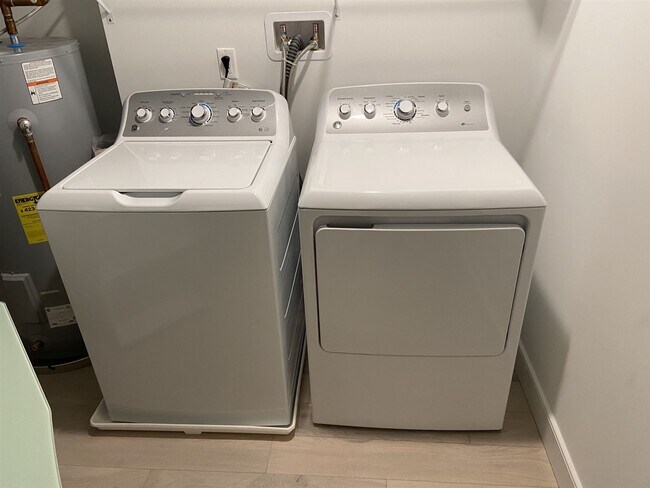 Building Photo - 2075 Lafayette Rd