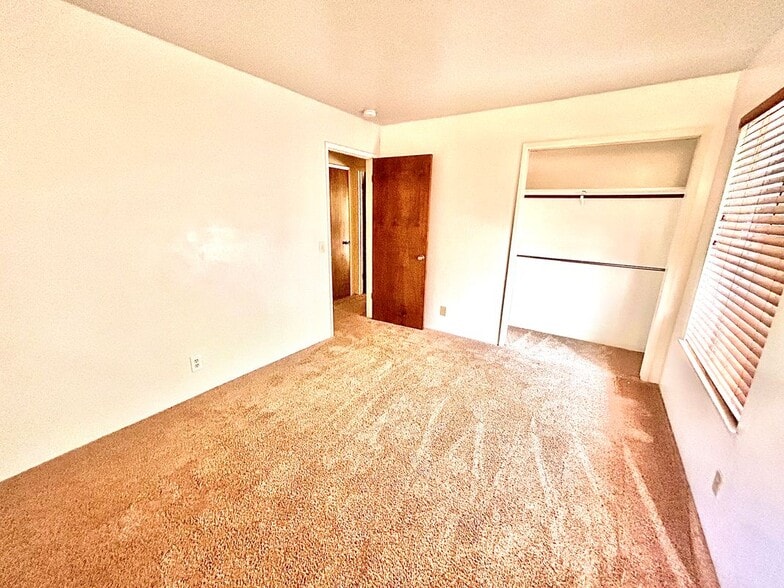 Building Photo - 15558 Nopel Rd