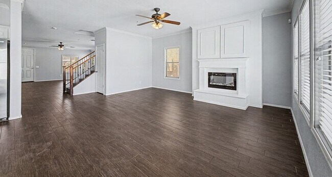 Building Photo - 17593 N 185th Dr
