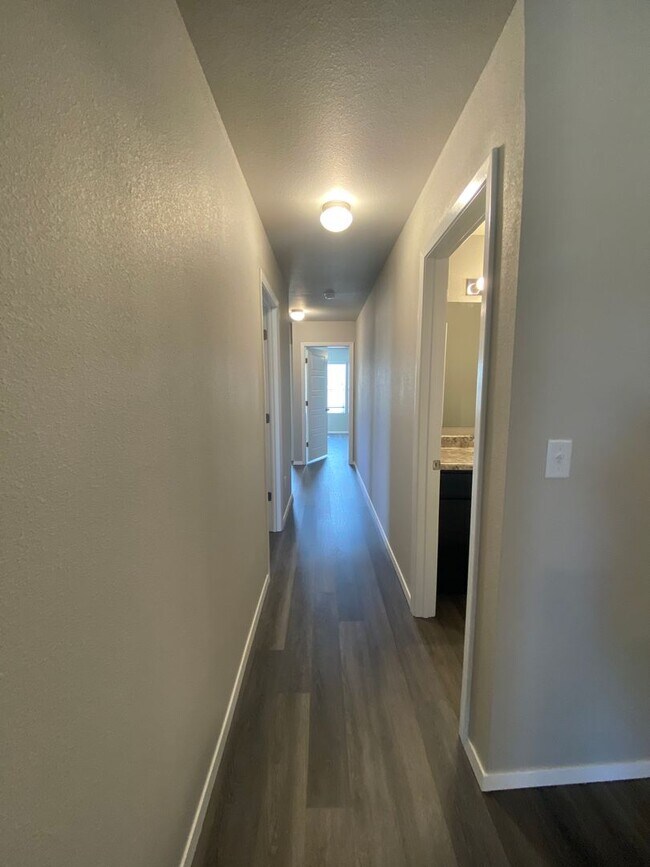 Building Photo - Now Preleasing in Lawlis Ranch – Modern 3 Bed, 2 Bath Duplex