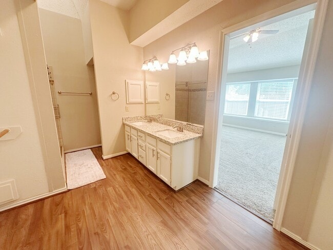 Building Photo - 4434 Waterfall Way