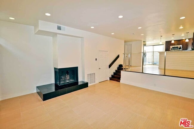 Building Photo - 1138 20th St