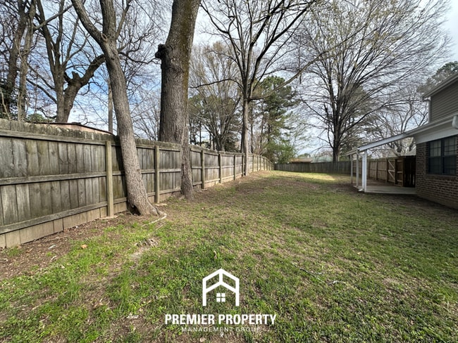 Building Photo - Spacious 4BR Cordova Home with Hardwood Floors, Fireplace & Fenced Yard