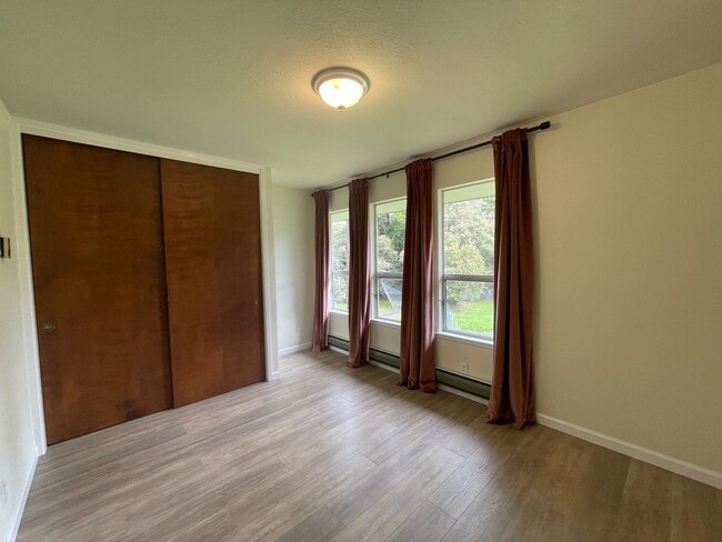 Building Photo - 1138 square feet Private Two bedroom, two bath upgraded home on 4 acres, 1 car garage, chicken co...