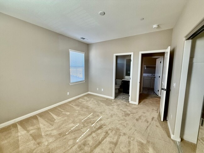 Building Photo - Executive Home in Temecula