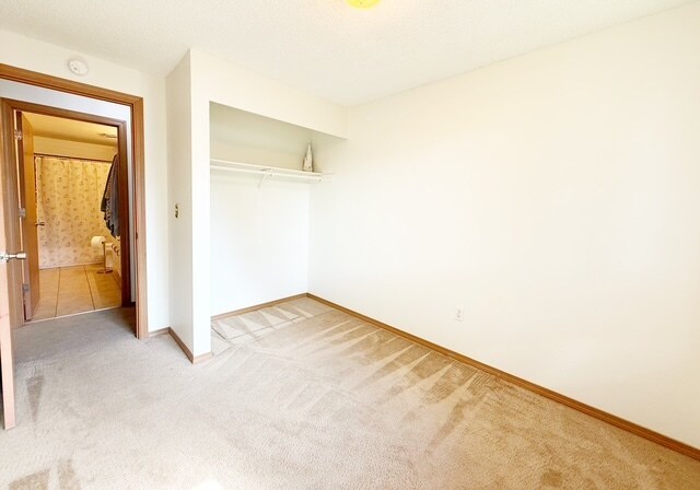 Building Photo - 2695 McKinley Pl SE