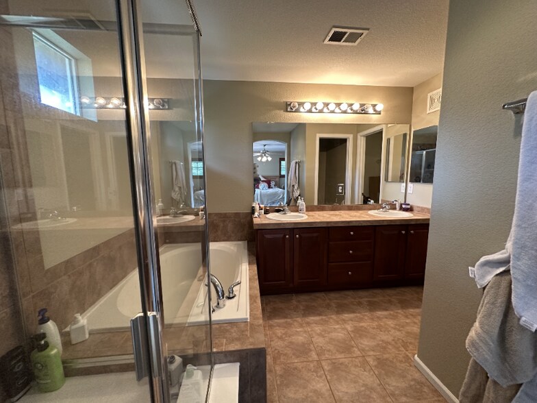 Building Photo - 17935 E 104th Pl