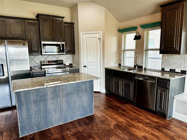 Building Photo - 3011 Winecup Ct