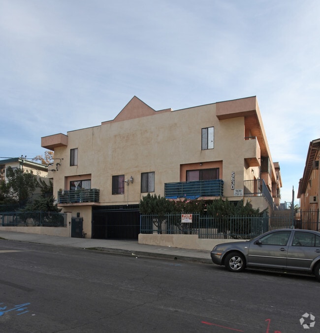 Primary Photo - 5630 Ash St