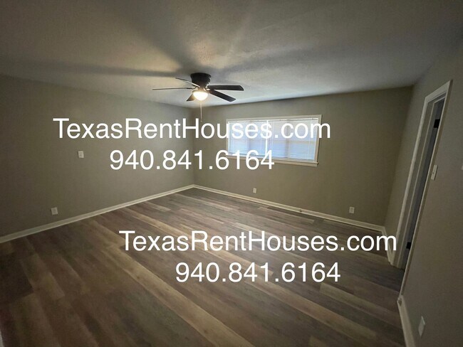 Building Photo - Newly Remodeled Home Across from Fain School