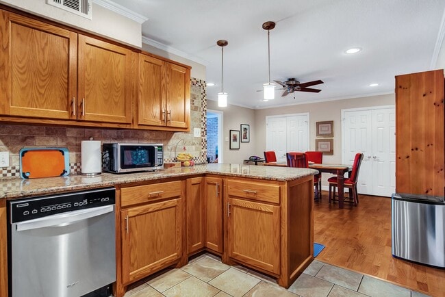 Building Photo - A must see Dallas Condo!