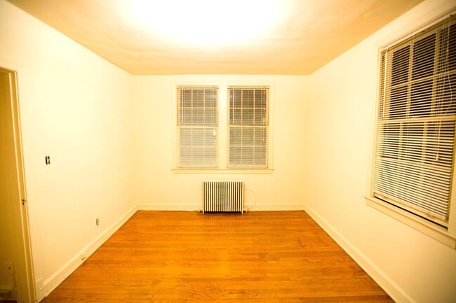 Building Photo - L'Enfant Apartments