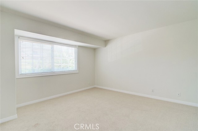 Building Photo - 24261 Cascades Dr