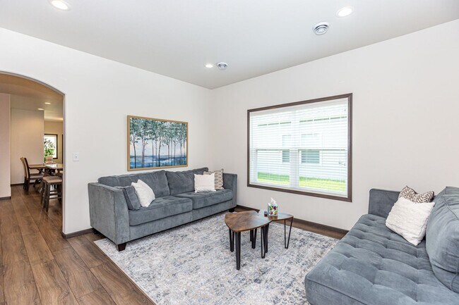 Building Photo - 3-bedroom, 2-bathroom South Fargo Family Home w/ 2 Stall Garage