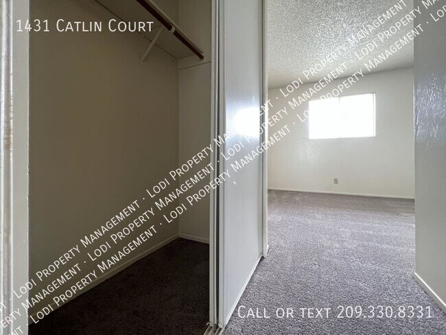 Building Photo - 1431 Catlin Ct