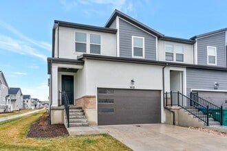 Building Photo - 1613 N 3740 W