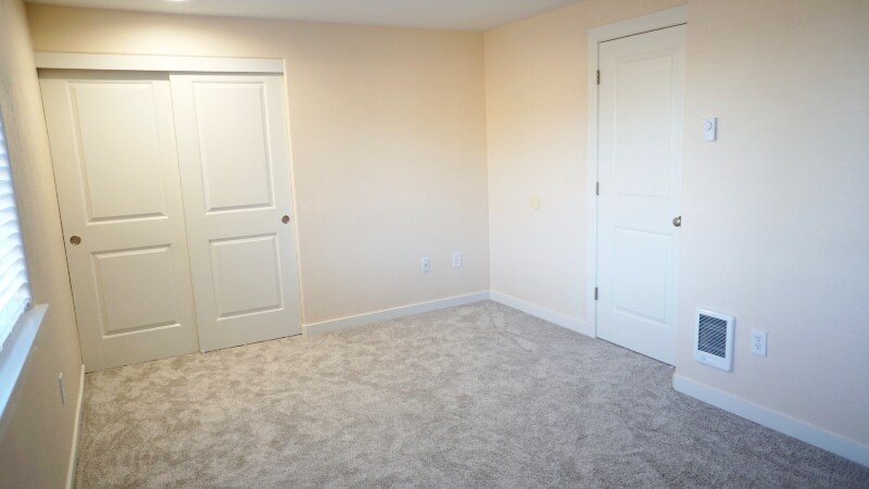 Building Photo - 2314 NE Stapleton Rd