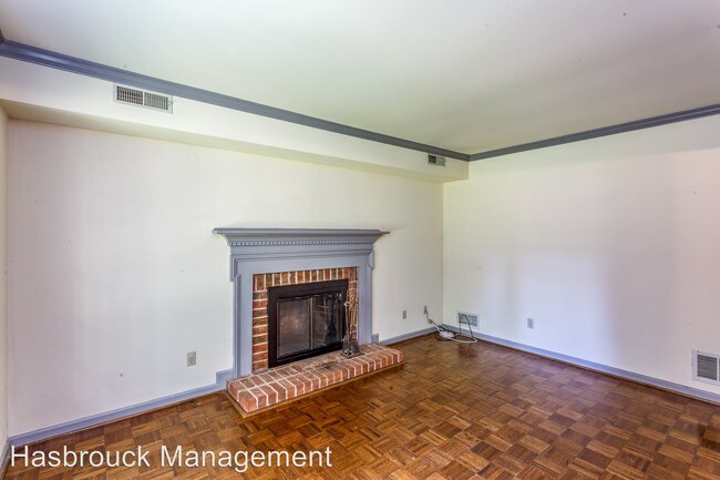 Building Photo - 3 br, 2.5 bath House - 1001 Huntwood Lane