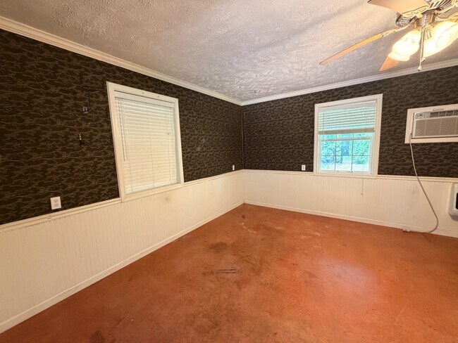 Building Photo - 505 Waterway Dr