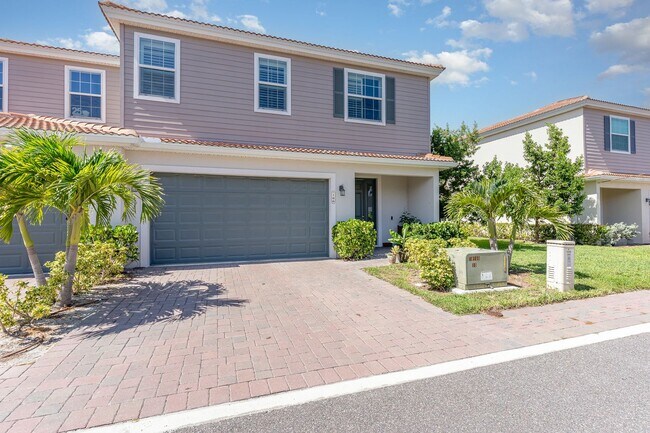 Building Photo - 1430 Isabella Dr