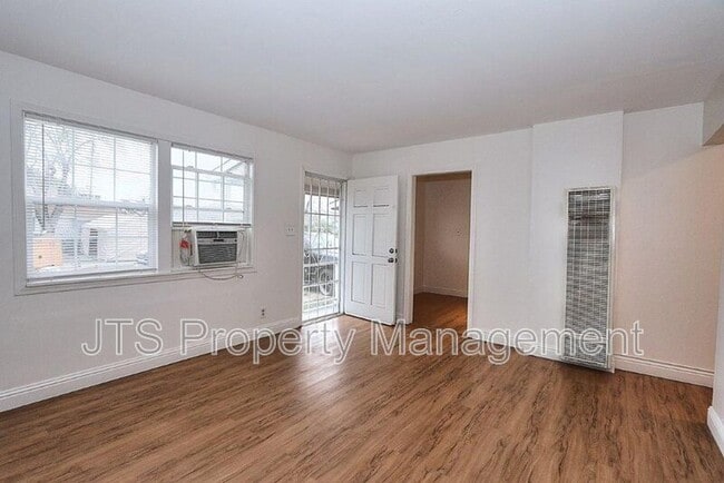 Building Photo - 5302 Gordon Dr