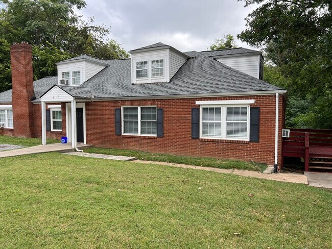 Building Photo - 419 Belmont Ave