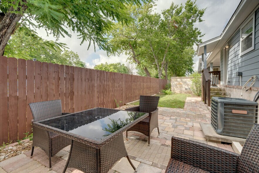 Building Photo - 2609 Wheless Ln