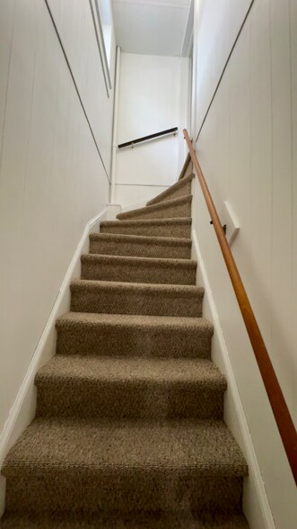 Building Photo - 315 N Sumner Ave