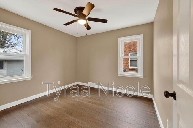 Building Photo - 19750 Mark Twain St