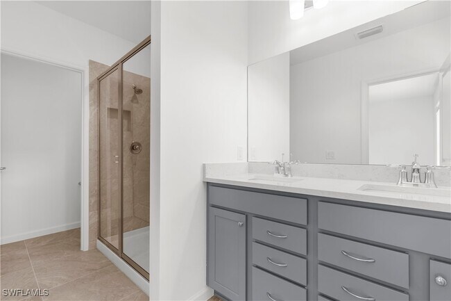 Building Photo - 27859 Solis Grande Dr