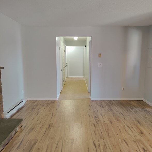 Primary Photo - 140 Hamden Ave