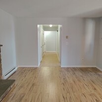 Building Photo - 140 Hamden Ave
