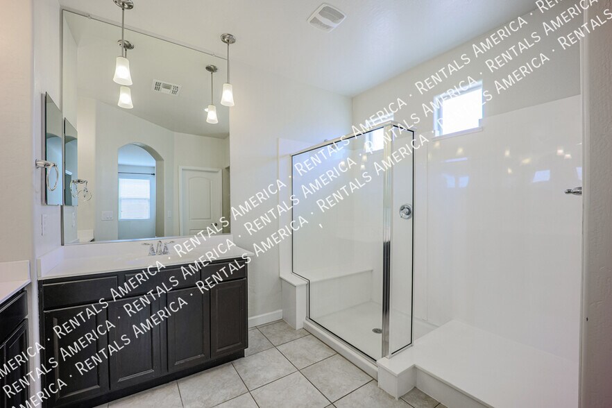 Building Photo - 4678 E Sodalite St