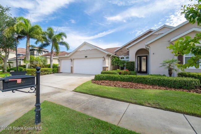 Building Photo - 1837 Croghan Dr