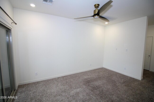 Building Photo - 2215 W Harmont Dr