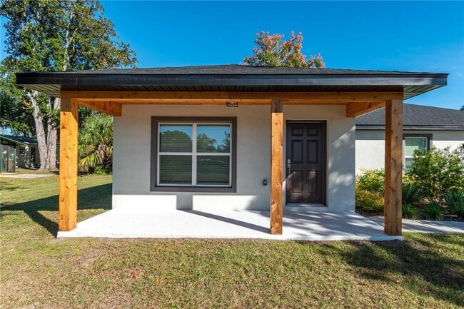 Building Photo - 519 SW 19th Ave