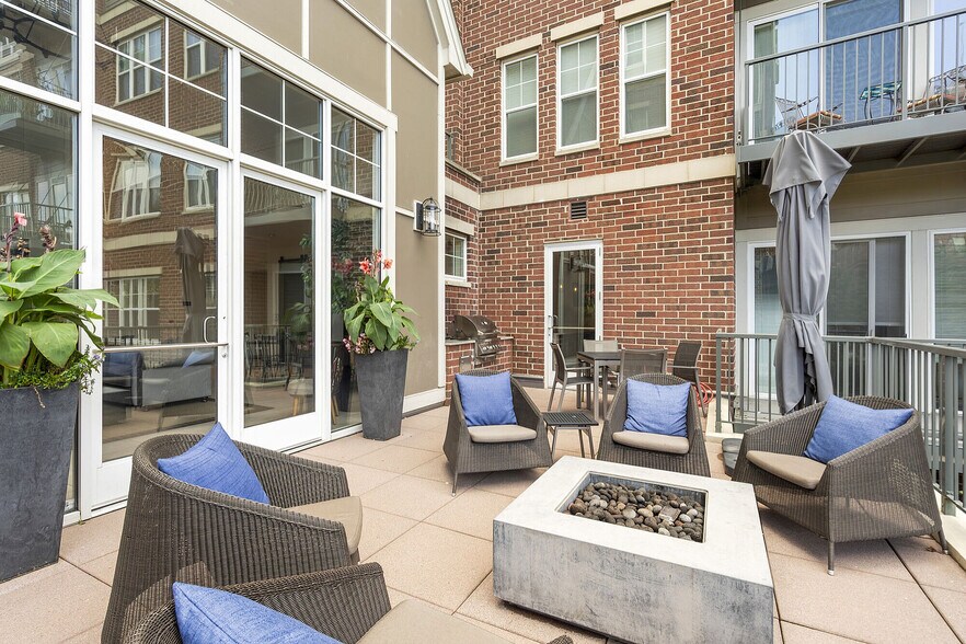 Building Photo - Courthouse Square Apartments
