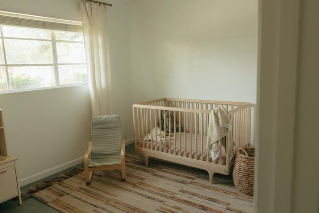 Building Photo - 4007 E Heatherbrae Dr