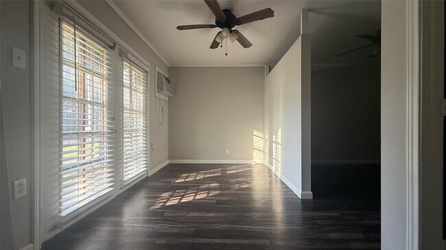 Building Photo - 1660 Richmond Ave.