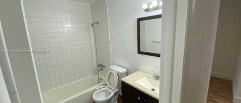 Building Photo - 1406 Arpeika St