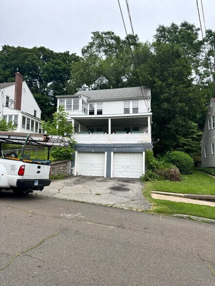 Building Photo - 160 Hodge Ave